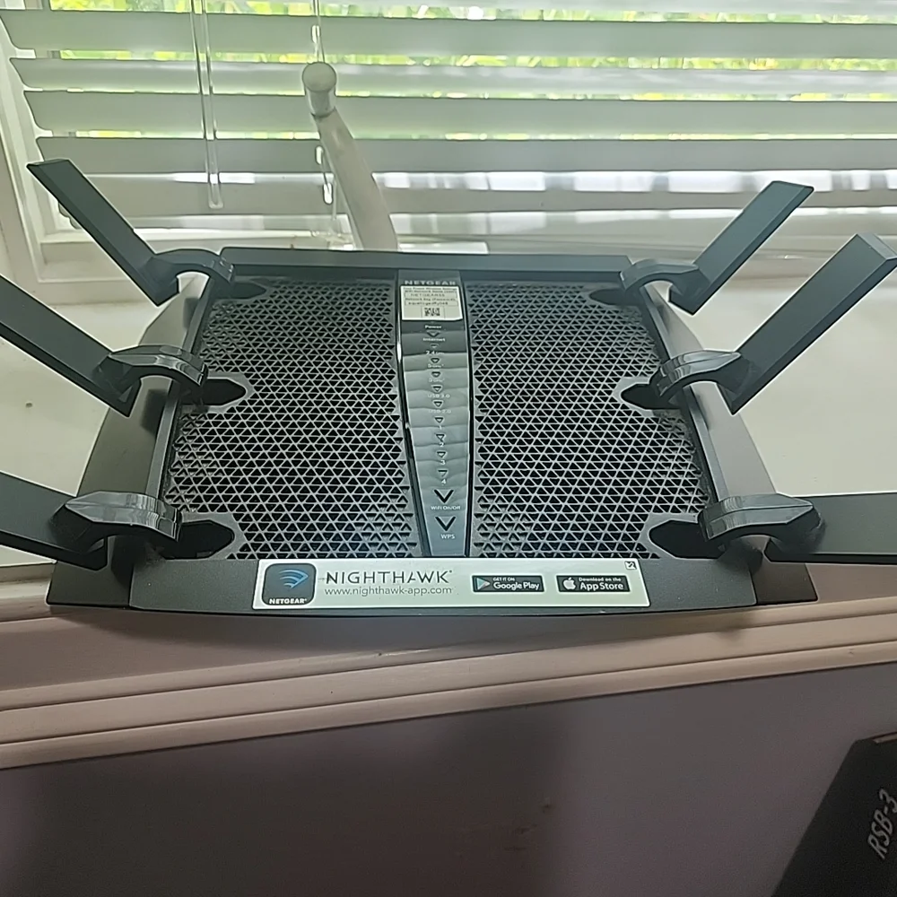 Netgear Nighthawk X6 AC3200 Wireless Router - Picture 1 of 3